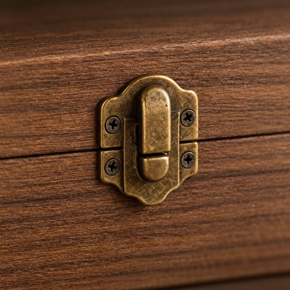 Boîte à Bagues et Bijoux en Bois 9 Cases - Altis, détail de la fermeture