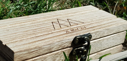 Coffret en bois The Wood Stock ouvert sur son accessoire