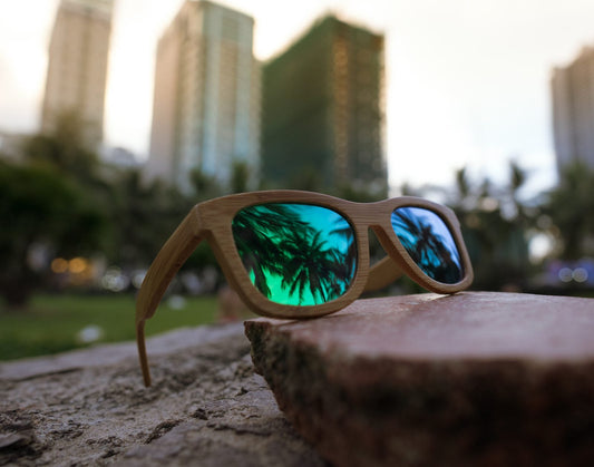 Lunettes de soleil en bois à verres miroir verts The Wood Stock