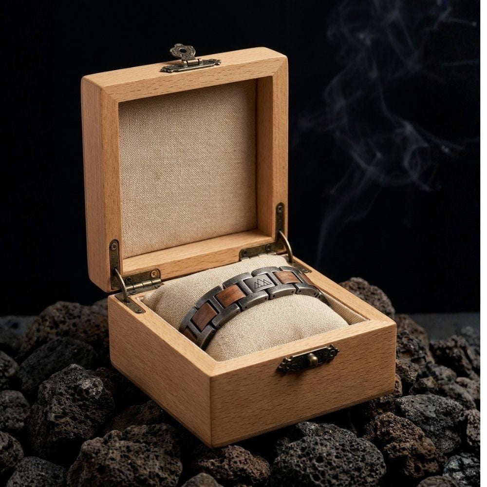 Ecrin en bois du bracelet homme Kestrel Gunshot Noyer - coffret cadeau The Wood Stock