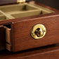 Boîte à Bijoux en Bois avec Tiroirs et Miroir - Miralis, détail de la fermeture