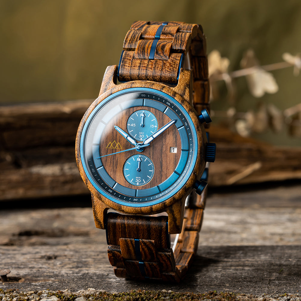 Montre en bois homme bleu azur Brooklyn Azur en situation