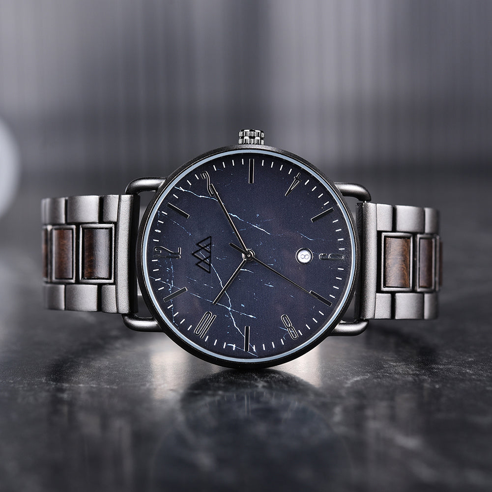 Montre en bois homme marbre Targone Noir en situation