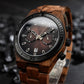 Montre en bois pour homme marron Roadster Brown en situation