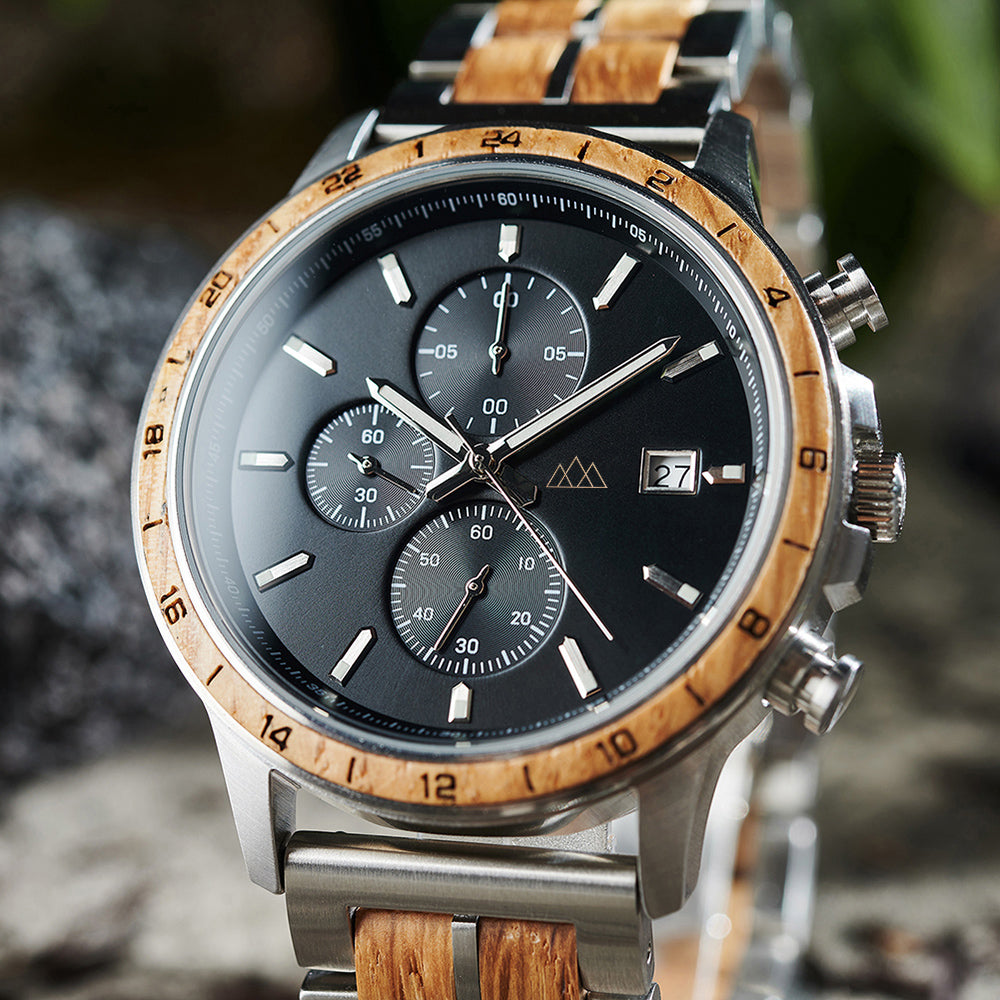 Montre en bois d'olivier homme Artio en situation