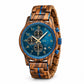Montre en bois homme bleu marine Brooklyn Chrono vue de trois quarts droite, couronne et poussoirs bleus