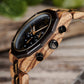 Montre homme bois cadran noir chronographe Puliar en situation, photo 4