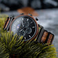 Montre homme en bois Uluna Brown en situation, photo 2