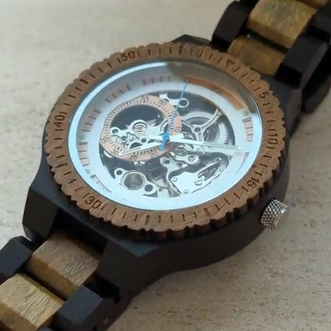 Montre en bois Indy en vidéo