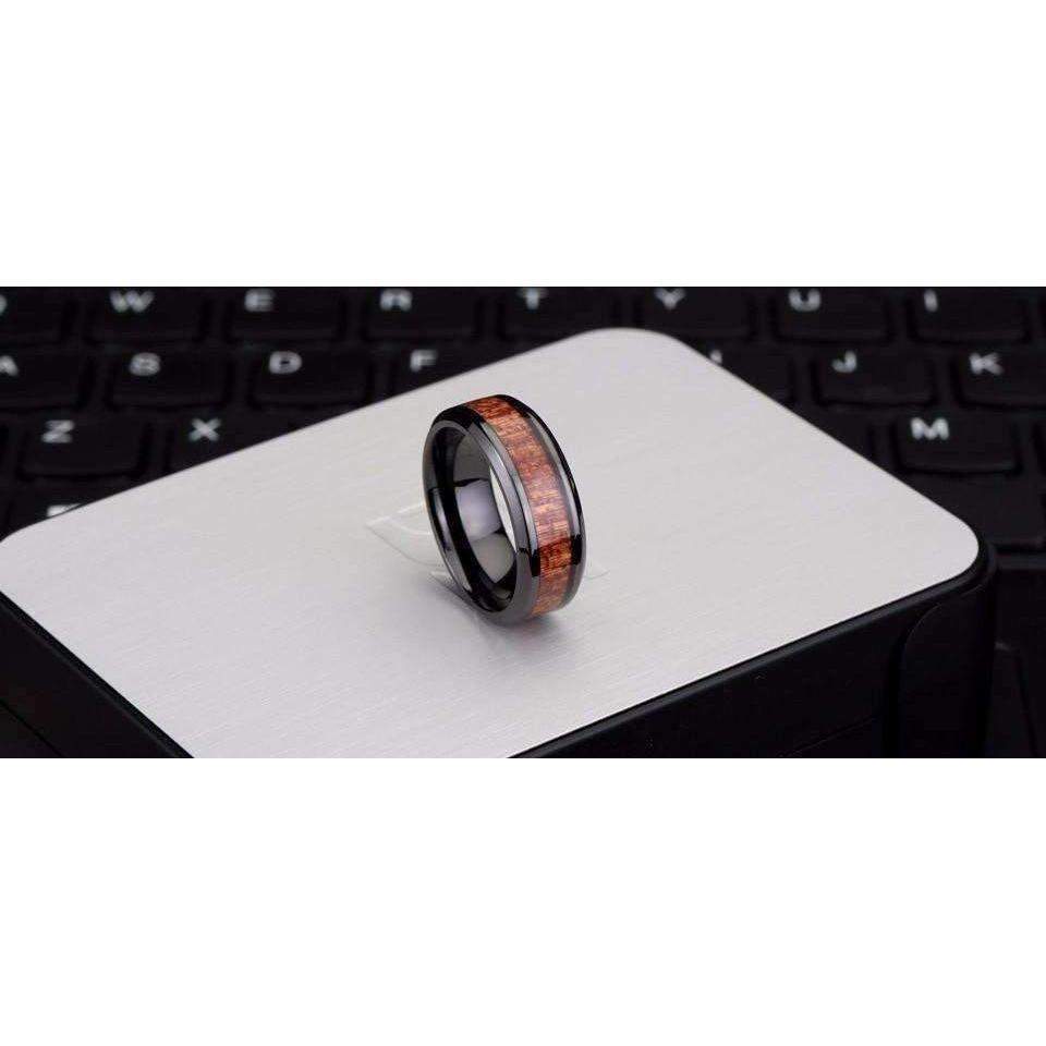 Bague en bois Acier en situation