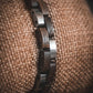 Bracelet en bois homme Yeru en situation, photo 2