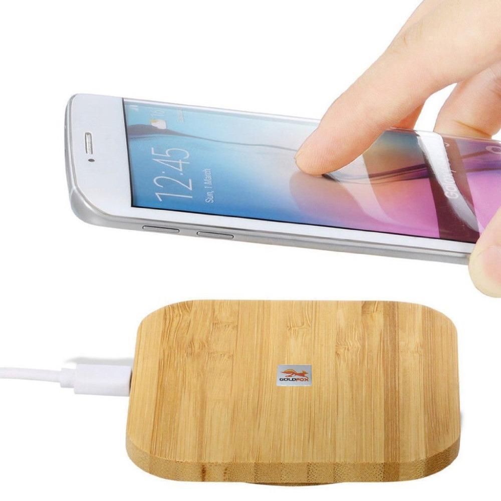Chargeur sans fil bois Bambou en situation