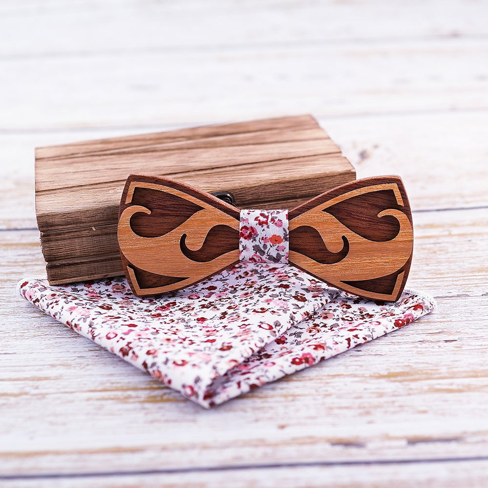 Coffret noeud papillon bois mariage Moustache en situation, photo 2