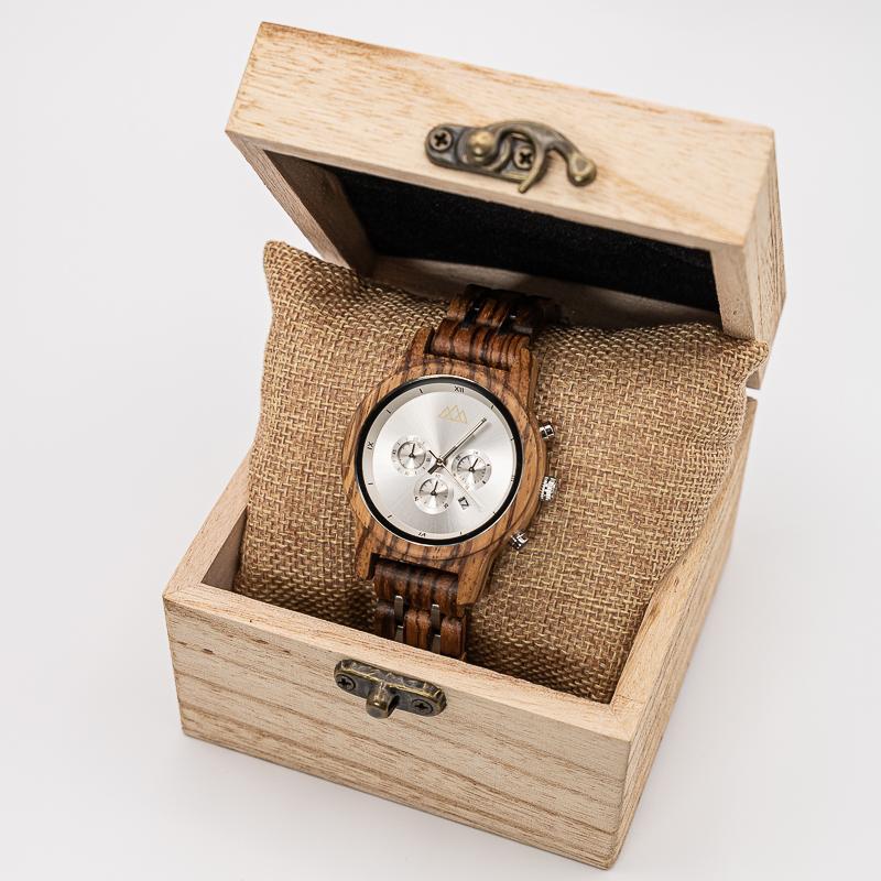 Montre bois d'argent Outdoor Silver en situation, photo 4