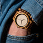 Montre en bois classique Pur en situation, photo 3