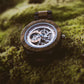 Montre en bois homme automatique Indy en situation