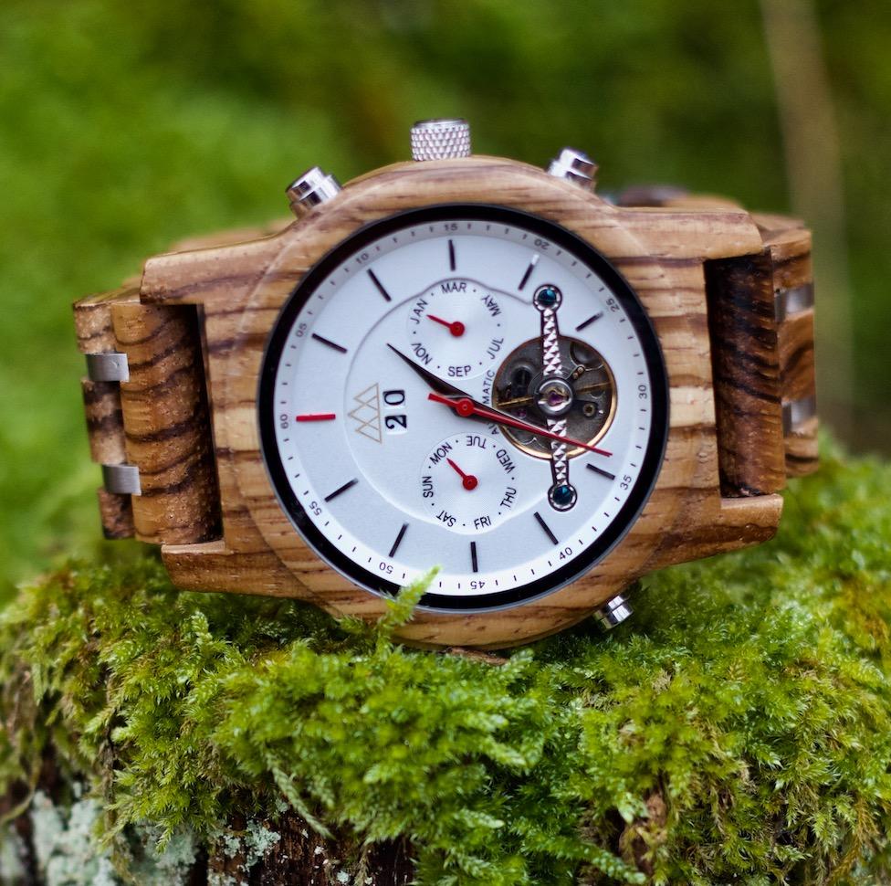 Montre en bois homme automatique Suprem Light en situation