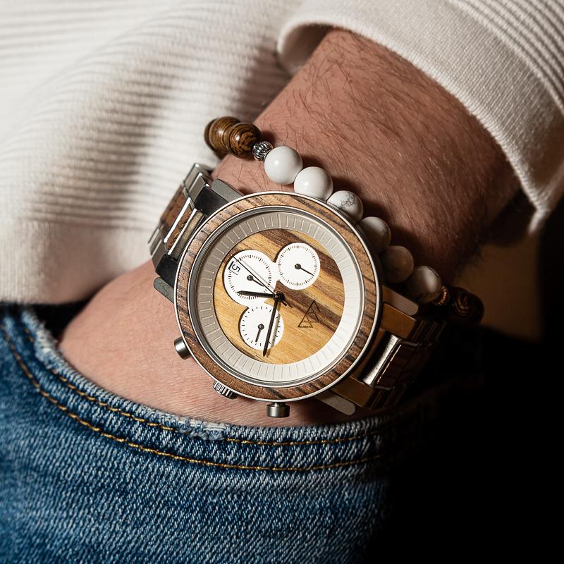 Montre en bois homme Lux Marshal Silver en situation, photo 3