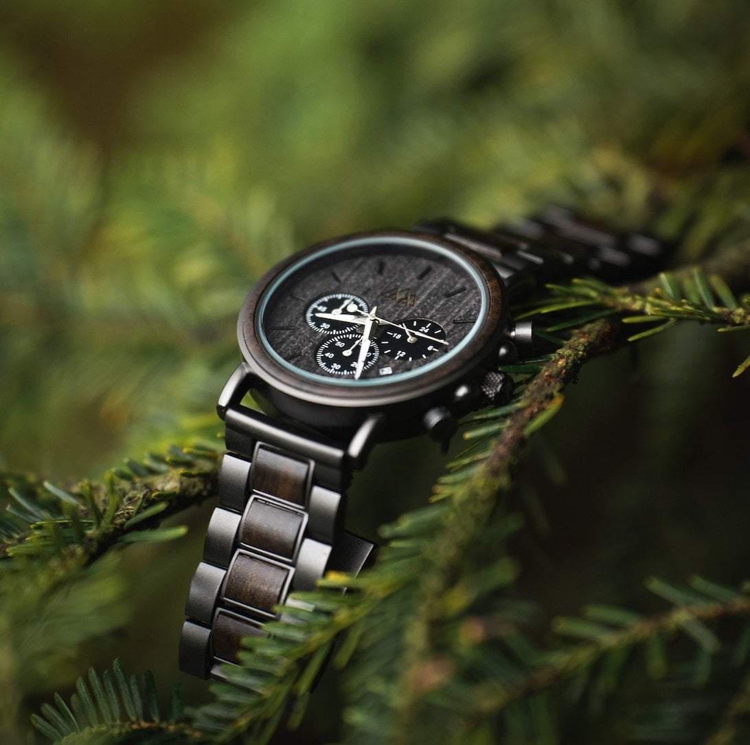Montre en bois homme Marshal Brown en situation