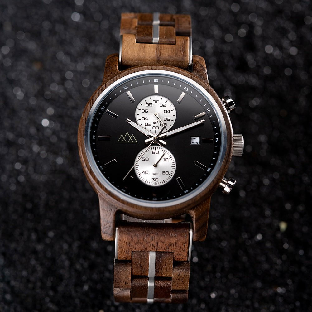 Montre en bois homme ronde cadran noir Brooklyn Black en situation, photo 4