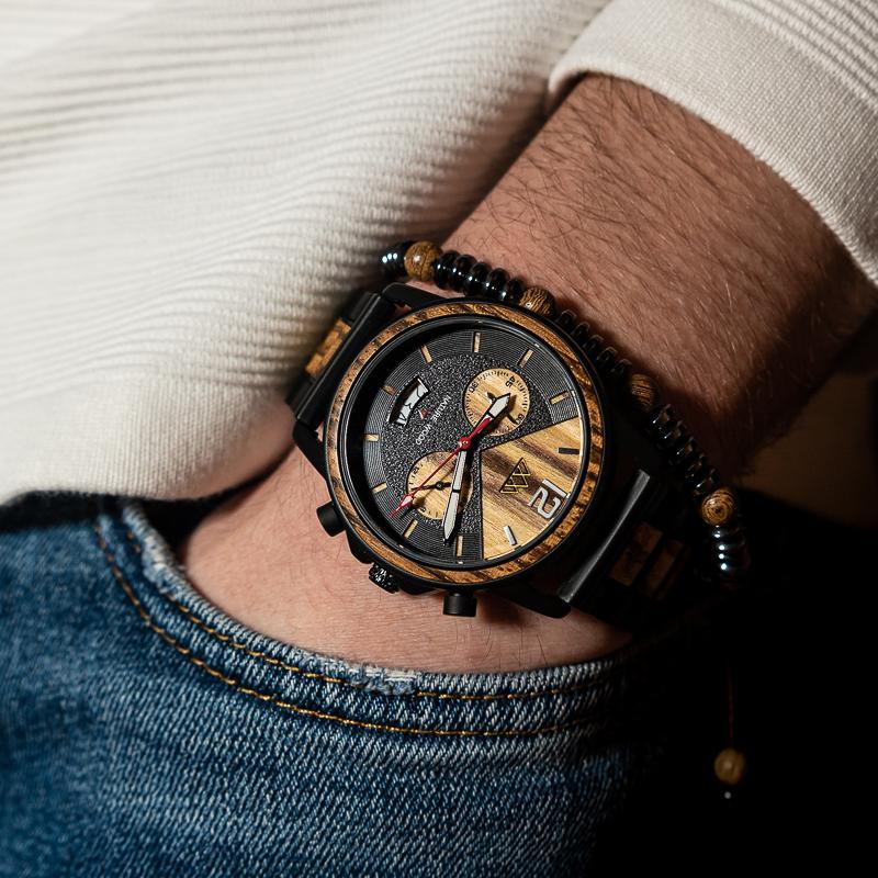 Montre en bois moderne Indiana Wood en situation, photo 3