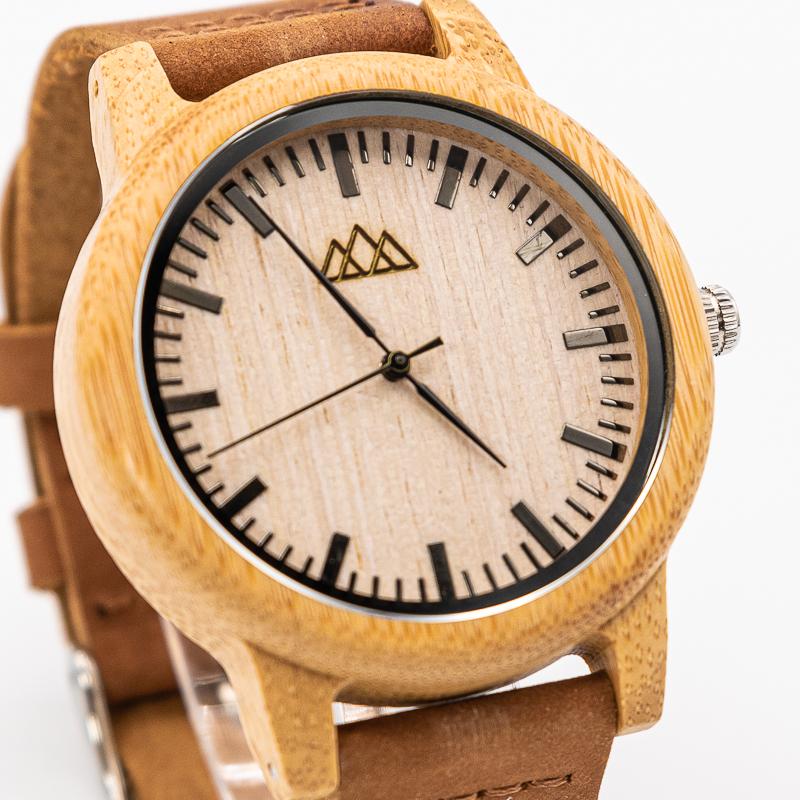 Montre en bois nord Pur Town en situation, photo 2