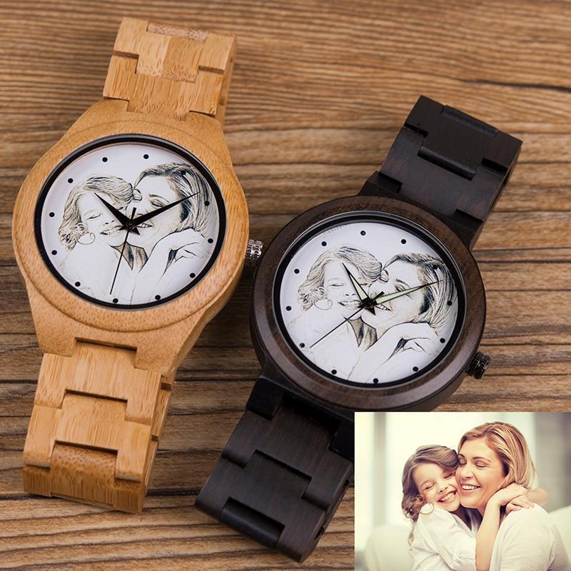 Montre en Bois Personnalisable en situation