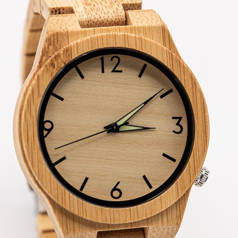 Montre en bois quartz Light Bamboo en situation, photo 2