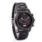 Montre en bois sport noire Indiana Black, vue 3 sur fond blanc