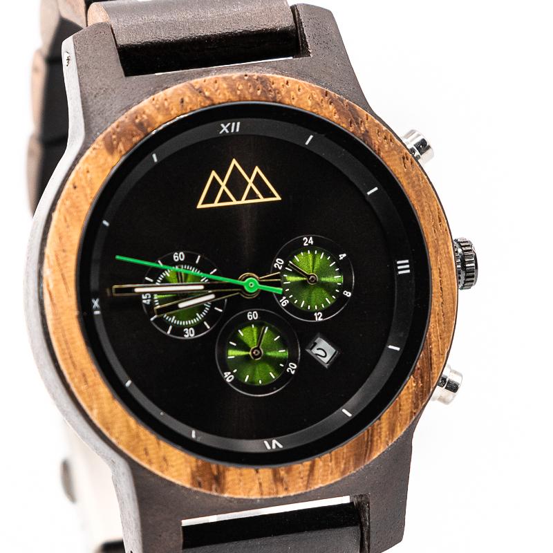 Montre en bois sport verte Outdoor Jungle en situation, photo 2